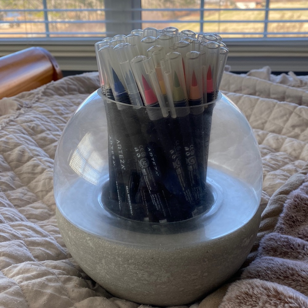 48 Count Arteza Brush Pens